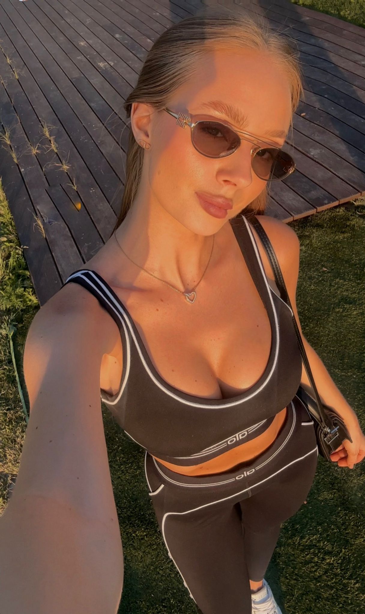 Escort - MASHA - Ibiza Tops